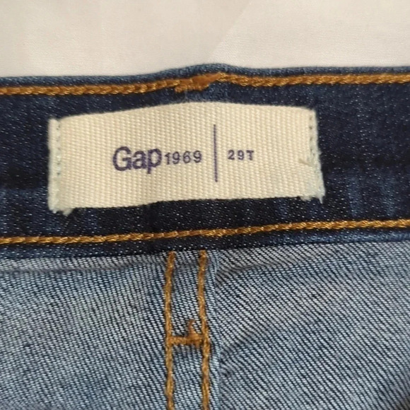 Gap High-Waisted Button-Front Mini Jean Skirt, Color Scottie Size 29T - Picture 11 of 12
